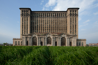 Illustration for article titled Michigan Central Station to Get 1000+ New Windows.
